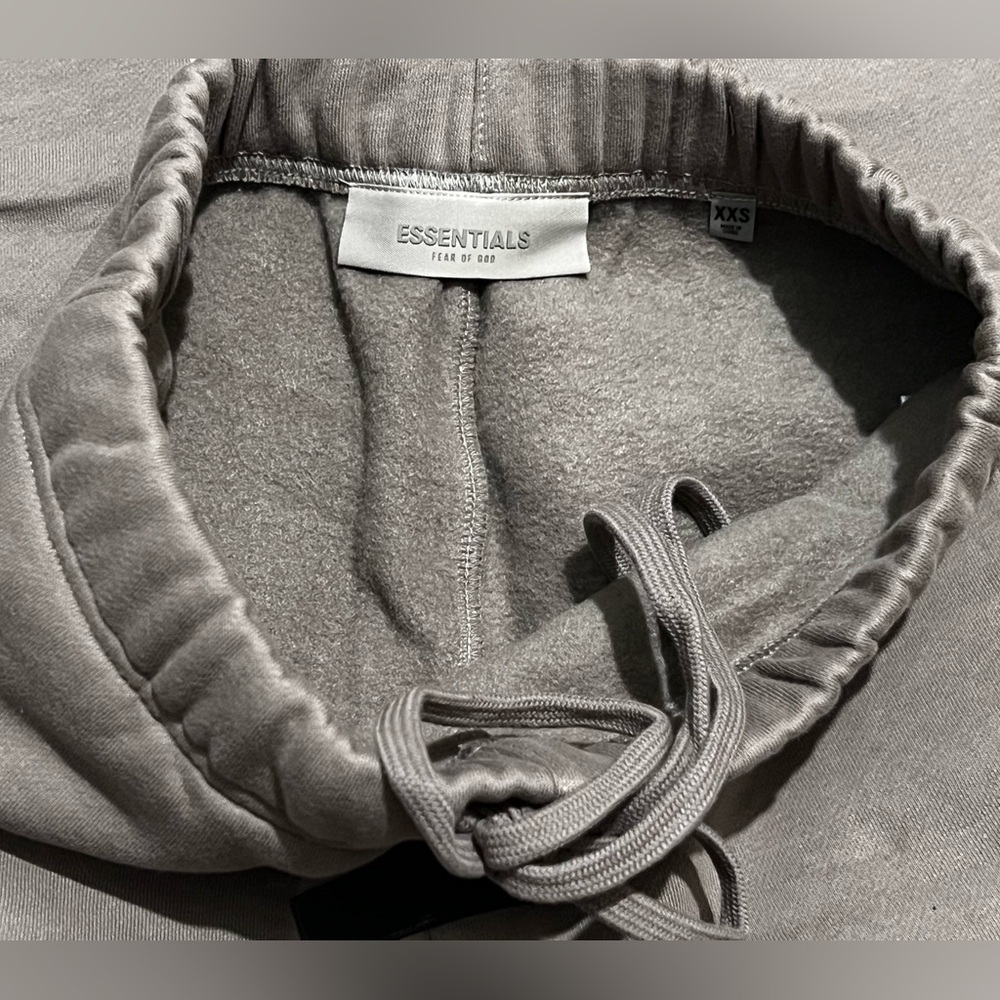 Essentials Gray Sweatpants - Picture 8 of 13